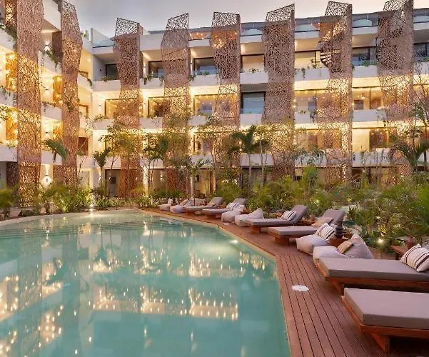 Hotel Jade